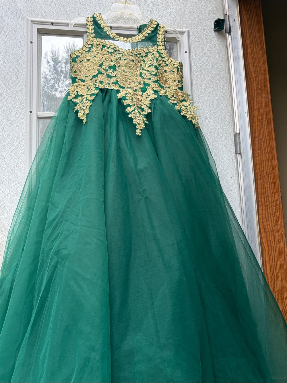 Emerald Green Tulle Girls' Formal Dress with Gold Appliqué